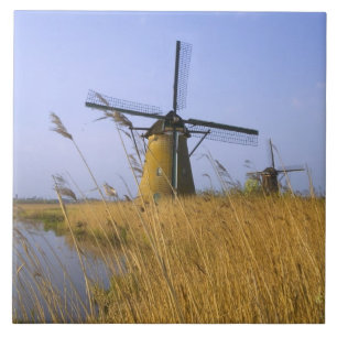 Carreau En Céramique Les moulins à vent le long du canal de Kinderdijk,