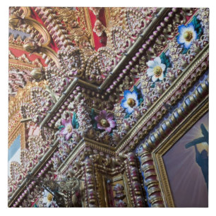 Carreau En Céramique Mexique, Queretaro. Détail à l'intérieur d'un orné