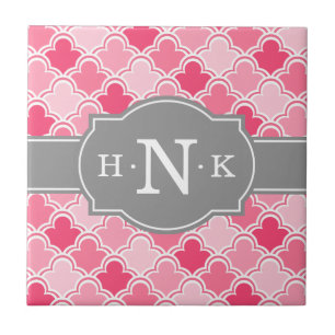 Carreau En Céramique Monogramme gris Motif de pétoncle rose