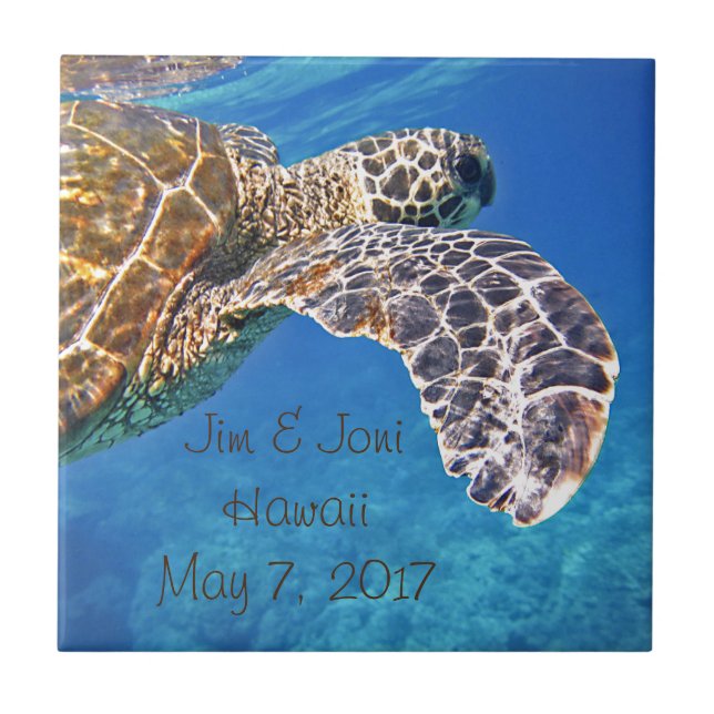 Carreau En Céramique Natation hawaïenne de tortue de mer (Devant)