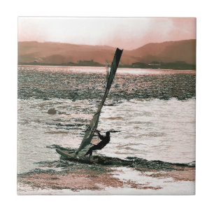 CARREAU EN CÉRAMIQUE PLANCHE À VOILE