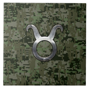 Carreau En Céramique Symbole Taurus Zodiac sur le camouflage numérique 