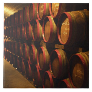 Carreau En Céramique Tonneaux de vin de Tokaj empilés à Disznoko