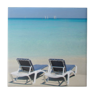 Carreau En Céramique Varadero, Cuba. Sable et chaises de plage