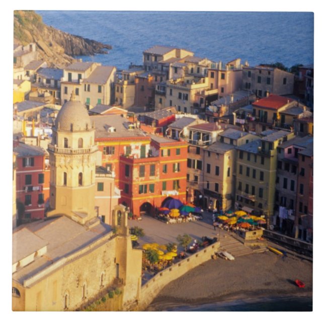 Carreau Europe, Italie, Cinque Terre. Village de Vernazza (Devant)