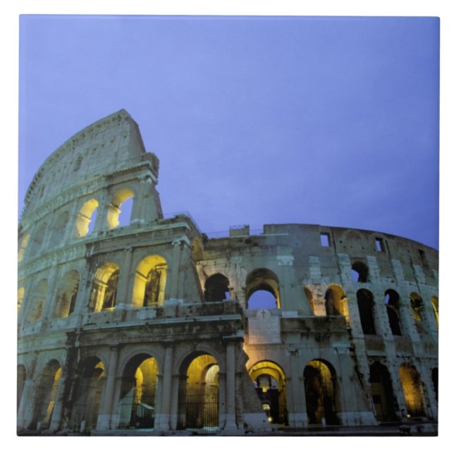 Carreau Europe, Italie, Rome. Vue nocturne sur la (Devant)
