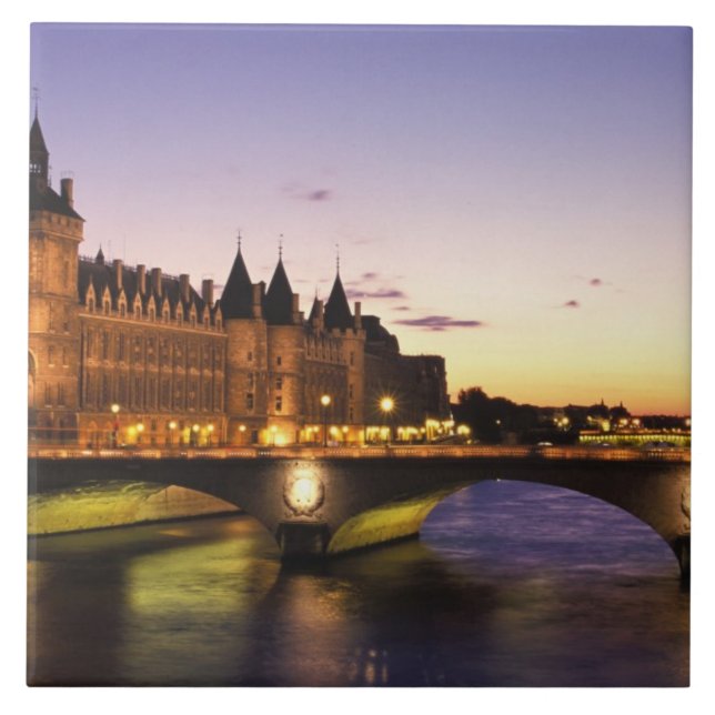 Carreau France, Paris, Seine et Conciergerie à (Devant)