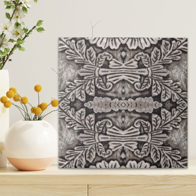 Carreau goth renaissance orné argent gris gris motif triba (goth renaissance ornate silver grey tribal pattern ceramic tile)
