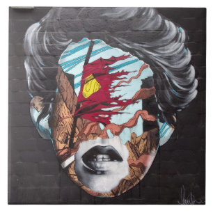 Carreau Graffiti représentant la tête d'une femme