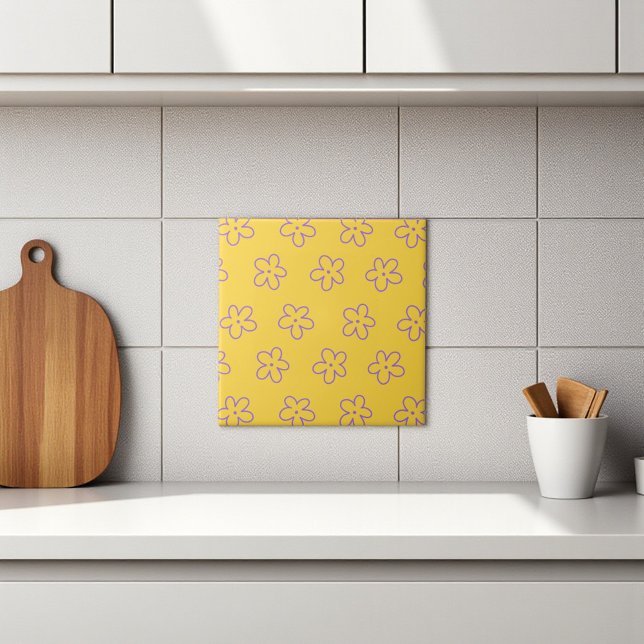 Carreau Jaune Gras Y2K Fleur sauvage Vibrant Décor Printem (Yellow Bold Y2K Wildflower Vibrant Spring Decor Ceramic Tile)