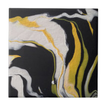 Jaune, Noir, Blanc