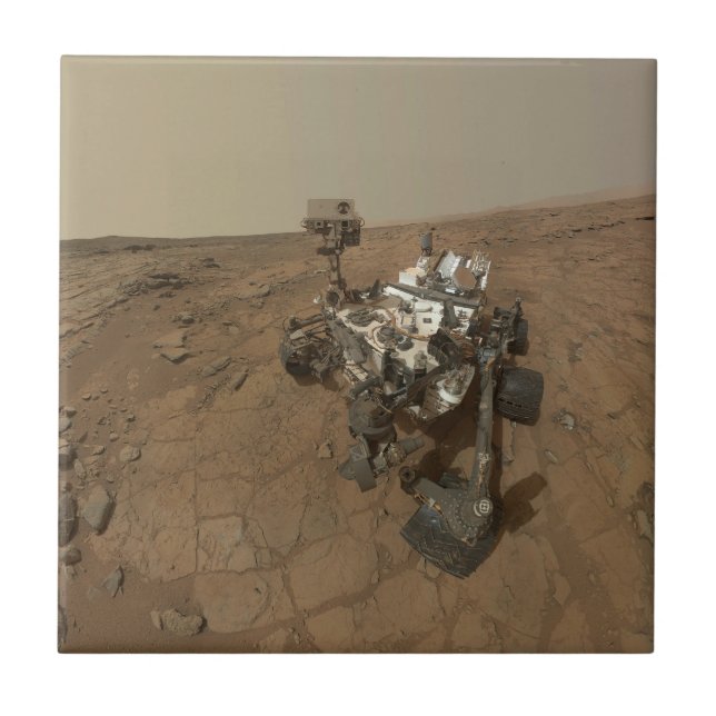 Carreau La Curiosité A Rover Sur La Surface De Mars. (Devant)