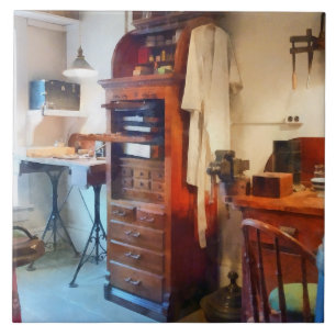 Carreau Laboratoire dentaire avec blouse de laboratoire