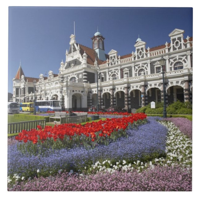 Carreau Les fleurs de printemps et la gare historique, (Devant)
