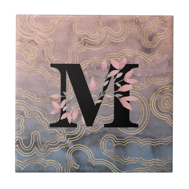 Carreau M Monogramme avec vaporisateurs floraux roses sur  (Devant)