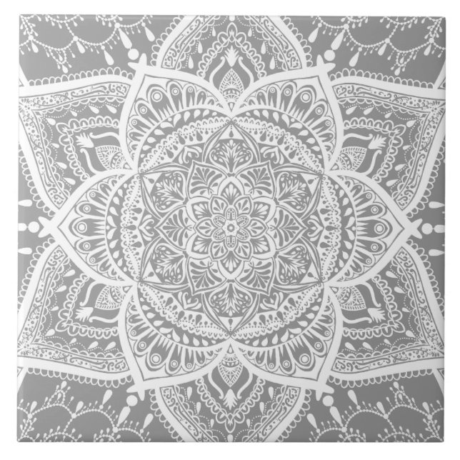 Carreau Mandala gris et blanc - Loergann en pierre (Devant)