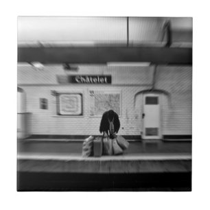 Carreau On fait du shopping bags in subway