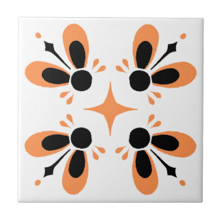 Carreau Orange et noir sur blanc motif floral complexe