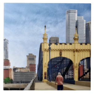 Carreau Pittsburgh - Traverser le pont de la rue Smithfiel