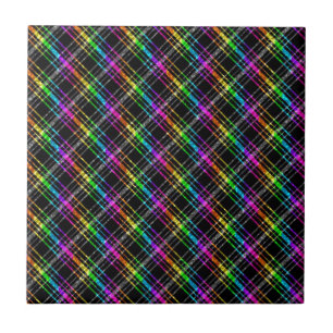 Carreau Plaid au néon d'arc-en-ciel sur le noir