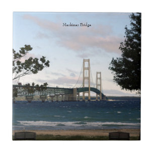 Carreau Pont Mackinac avec tuiles arborées