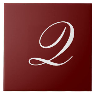Carreau Q Monogramme Blanc initial sur Maroon