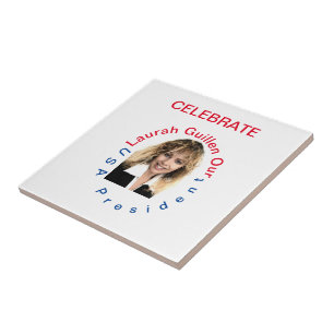 CARREAU #REALUSAPRESIDENTLAURAHGUILLEN