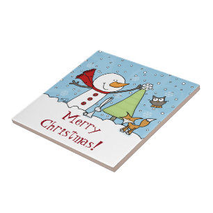 Carreau Snowman décore l'arbre avec des créatures boisées