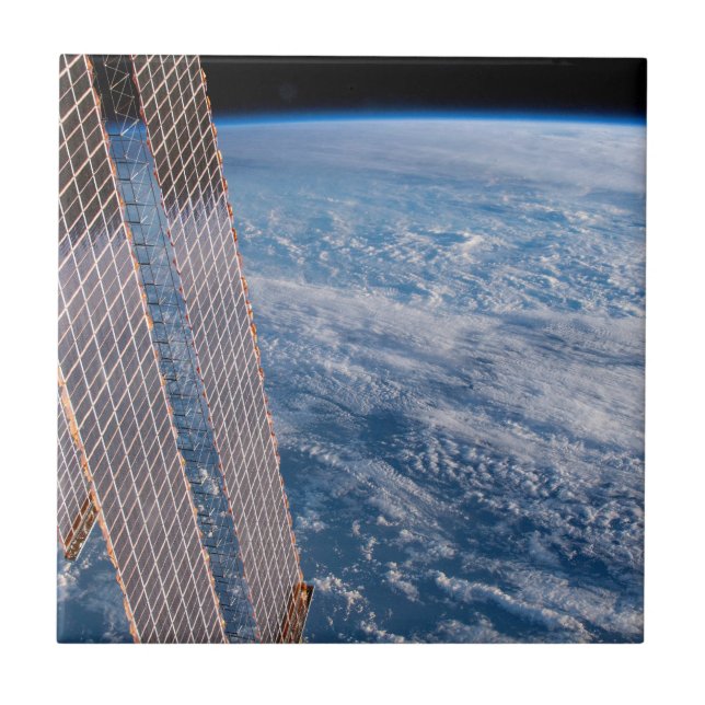 Carreau Tasman Et Mer De Corail Recouvertes De Nuages. (Devant)