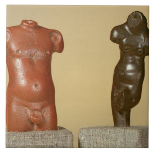 Carreau Torse masculin de grès rouge et danseur gris de