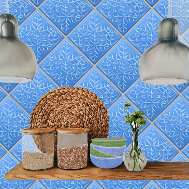 Carreau Tuile en céramique avec Feuilles Ovate Stylisés bl (Blue ovate leaf tile shown on a kitchen backsplash.)