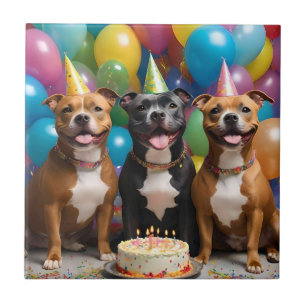Carreau Un très joyeux anniversaire de Staffy avec gâteau,