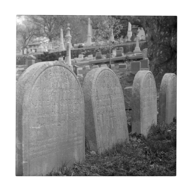 Carreau vieilles pierres tombales (Devant)