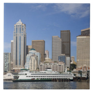 Carreau WA, Seattle, ligne d'horizon de Seattle avec batea