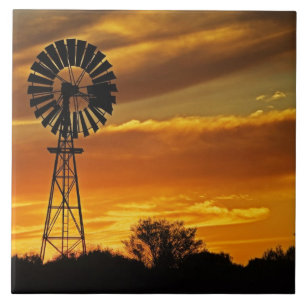 Carreau Windmill and Sunset, William Creek, Oodnadatta
