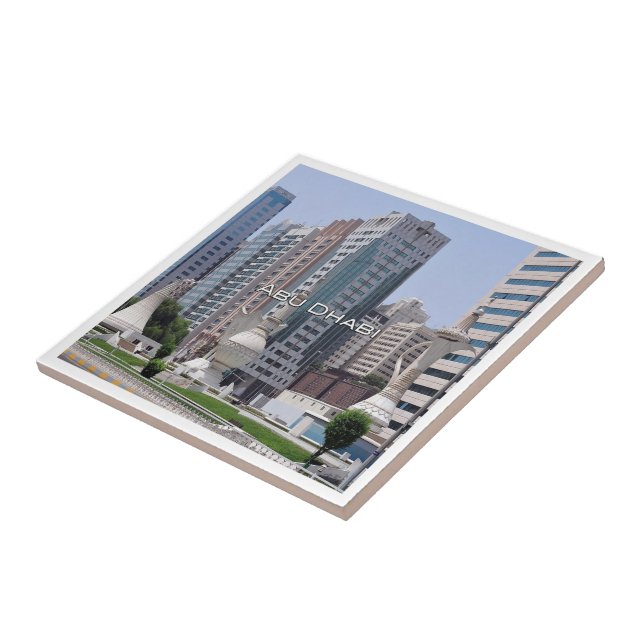 Carreau zAE055 ABU DHABI centre-ville, Émirats arabes unis (Côté)