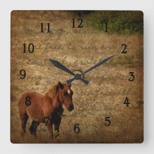 Carrée Horloge de cheval sauvage