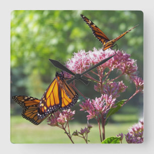 Carrée Papillons Monarque sur Fleurs violettes Horloge mu