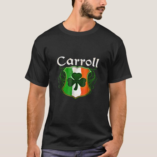 Carroll Surname Irish Nachname Kleeblatt Wappen Ir T-Shirt (Vorderseite)