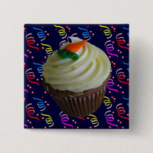 Carrot Cake Cupcake mit Confetti Button