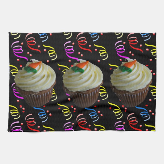 Carrot Cake Cupcake mit Confetti Geschirrtuch (Horizontal)