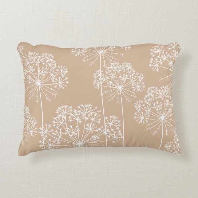 Carrot Flower Silhouette Soft Beige Throw Pillow Dekokissen (Vorderseite)
