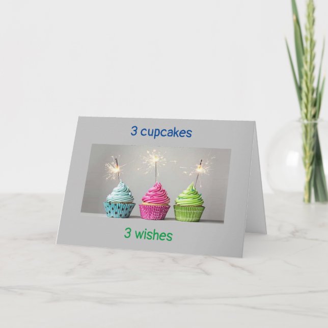 CARTE *3 CUPCAKES ET 3 BOUGIES ET SOUHAITS D'ANNIVERSAIR (Devant)