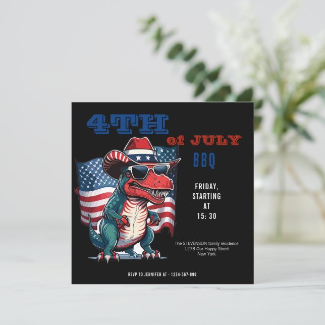 Carte 4 juillet Dinosaur heureux avec le drapeau américa (Debout devant)
