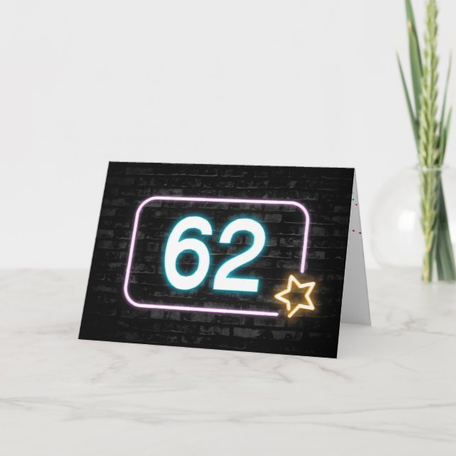 Carte 62e anniversaire Neon Connexion mur en briques (Devant)