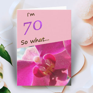 Carte 70e anniversaire avec l'orchidée rose drôle
