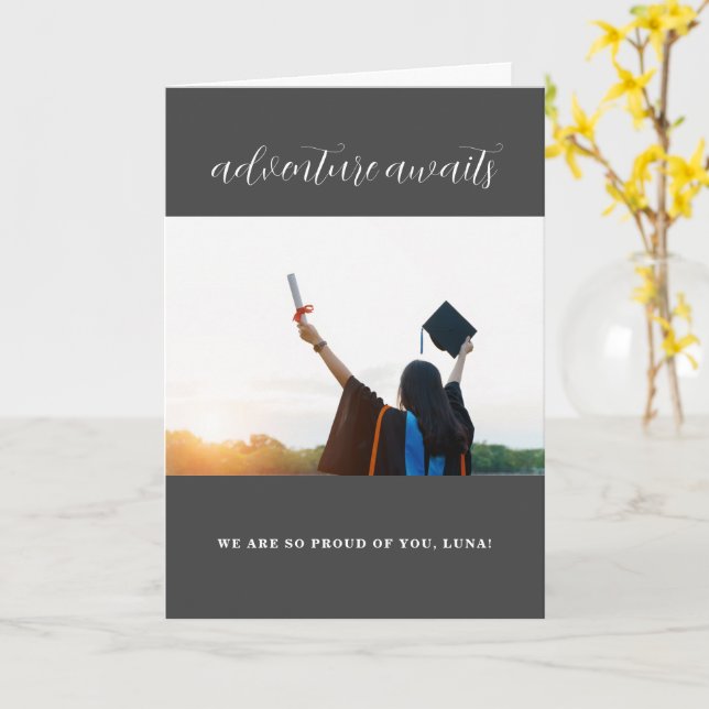 Carte Adventure Await and Graduation Card (Fleur jaune)