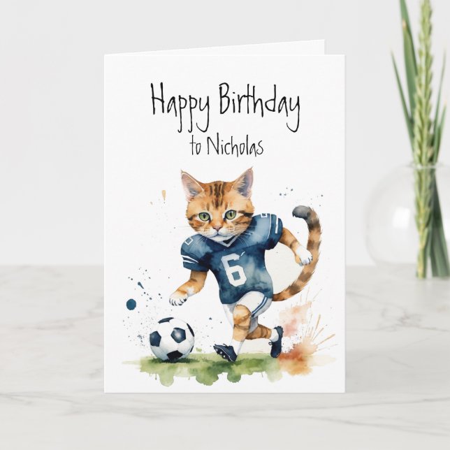 Carte Anniversaire Nom personnalisé Chat Jouer au footba (Devant)