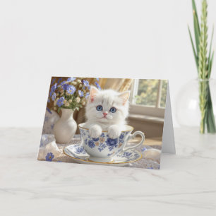 Carte Anniversaire White Kitten dans une Teup