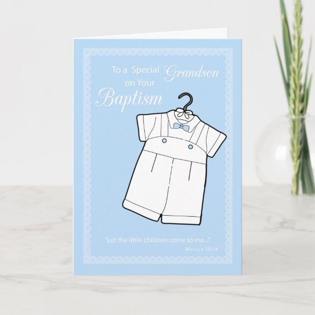 Carte Baptême garçon Félicitations Bleu avec tenue blanc (Devant)